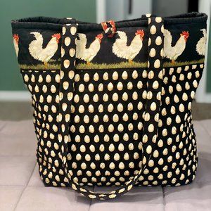 VERA BRADLEY TOTE IN CHANTICLEAR PATTERN - EXCELLENT CONDITION